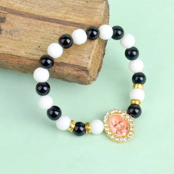Black & White Beads Single Layer Guruji Swaroop Bracelet