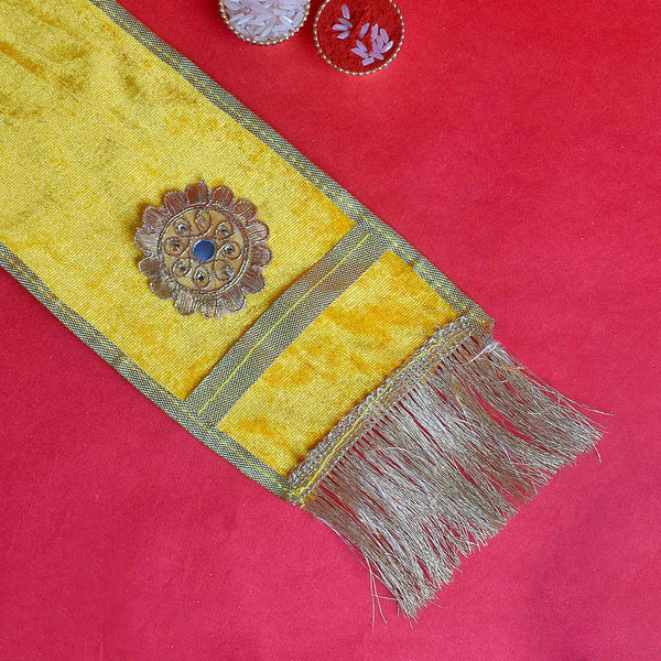 Mesmerizing Yellow Patka/Duppata/Angvastra 32 Inch